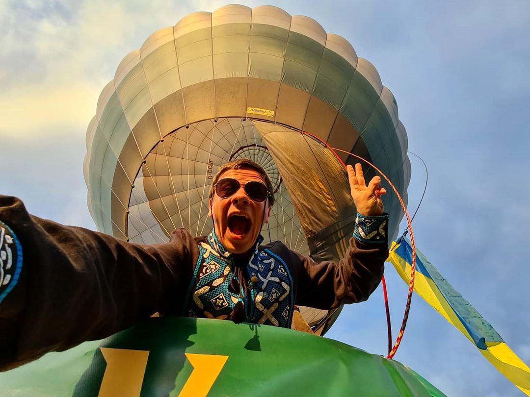 Появились первые кадры нового шоу Дмитрия Комарова ко Дню Независимости: "это символично"